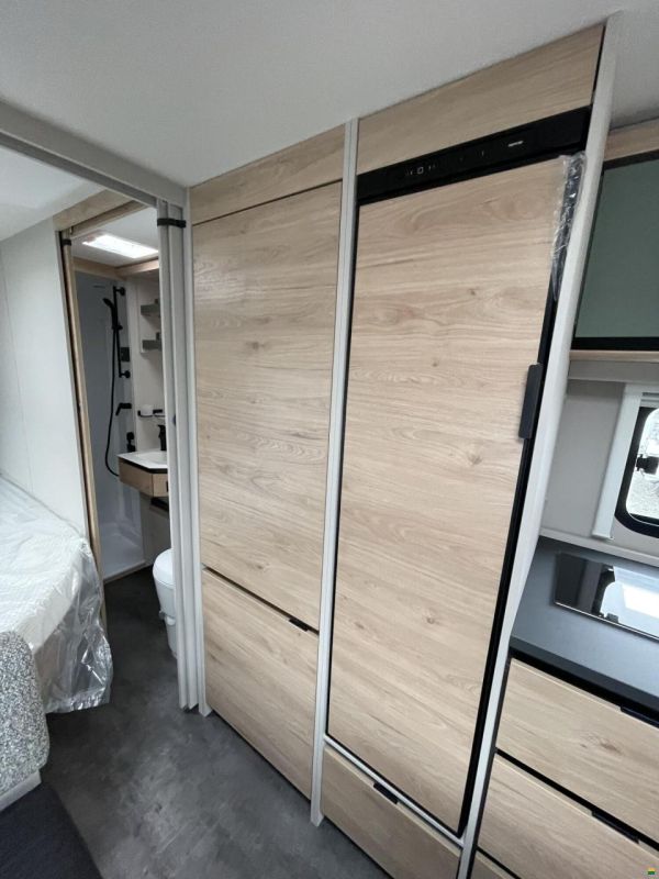 Dethleffs Camper 560 FMK