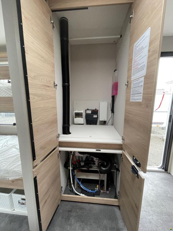 Dethleffs Camper 730 FKR