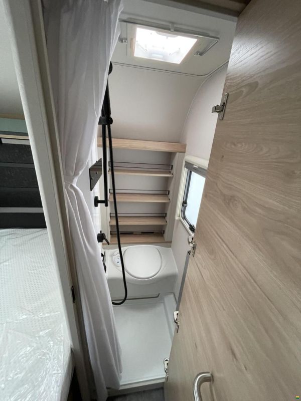 Dethleffs Camper 730 FKR