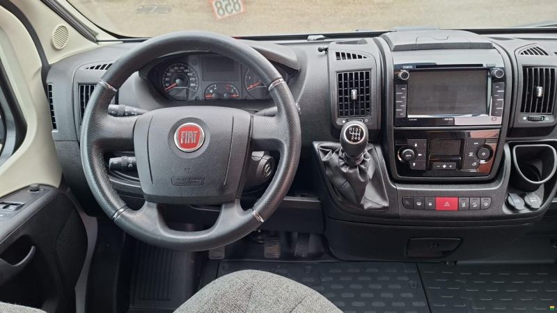 Hymer Crand Canyon Crossover