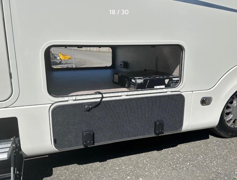 Concorde Charisma 900L