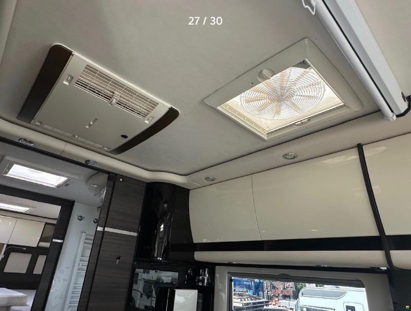 Concorde Charisma 900L