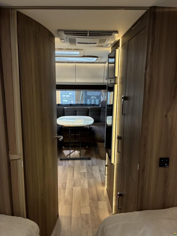 Kabe Royal 560 GLE B2 2.3m