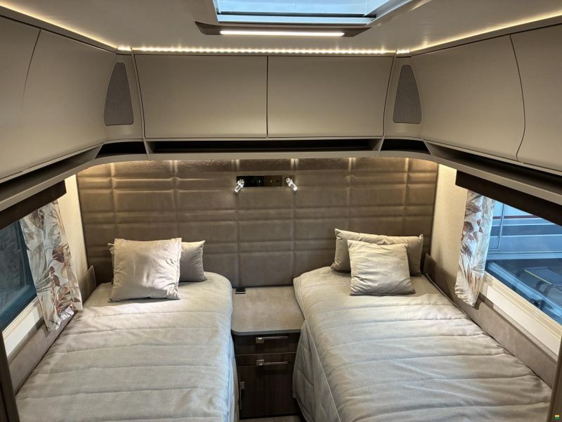 Kabe Royal 560 GLE B2 2.3m