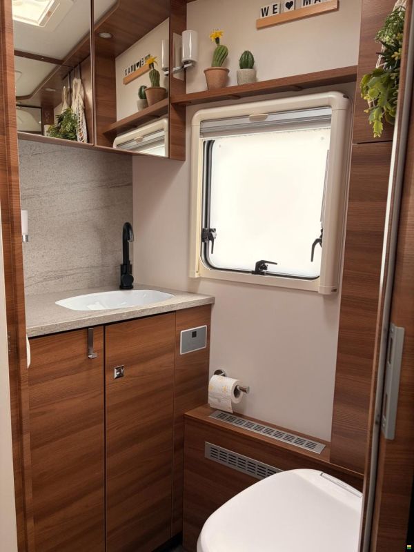 Dethleffs Globetrotter XLi 7850-2 DBM Premium