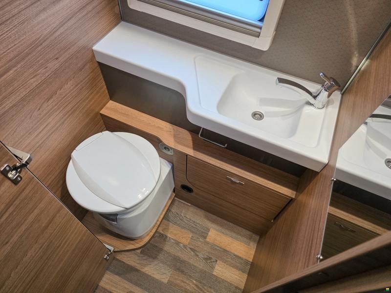 Weinsberg CaraSuite 700 MEG