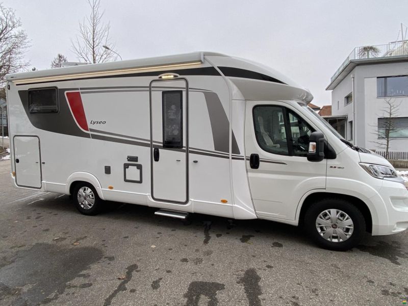 B&uuml;rstner Lyseo 728 G