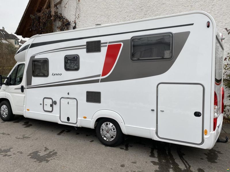 B&uuml;rstner Lyseo 728 G