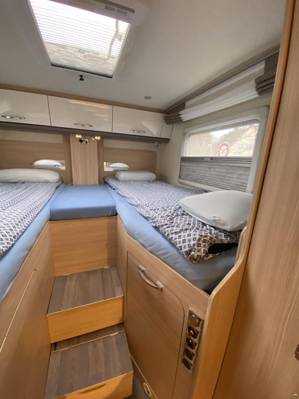 Bürstner Lyseo 728 G