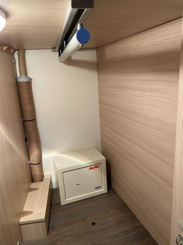 Bürstner Lyseo 728 G