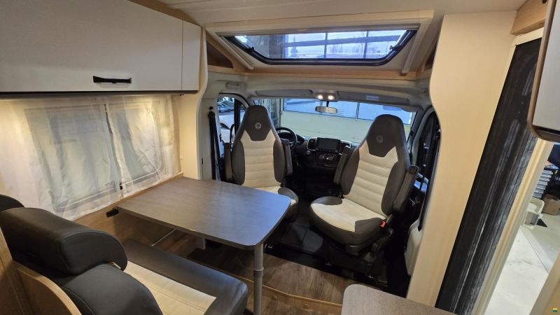 Sunlight V 66 "Adventure Edition"