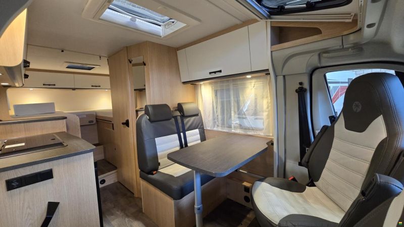 Sunlight V 66 "Adventure Edition"