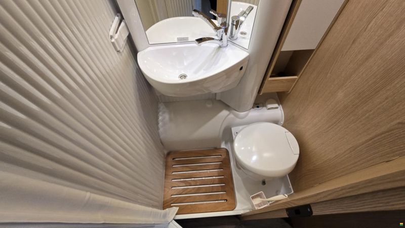 Sunlight V 66 "Adventure Edition"