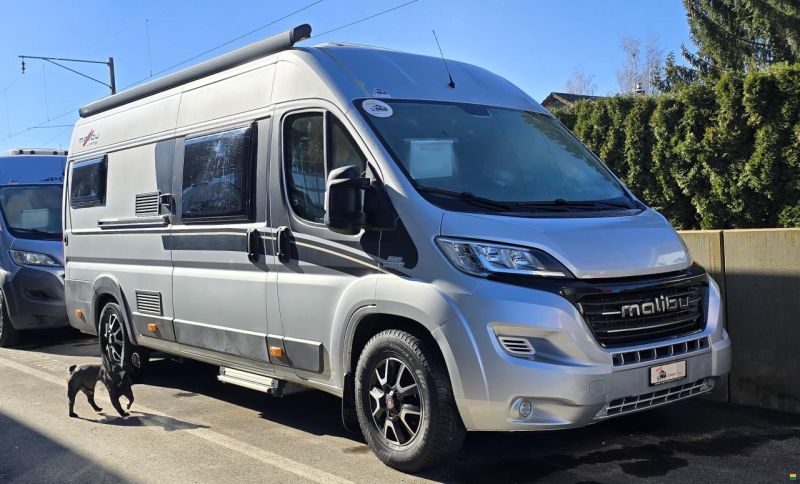 Malibu Van 640