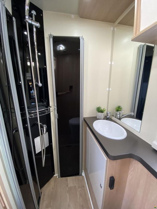 Giottiline Siena 422 Privilege, Citroen 140PS