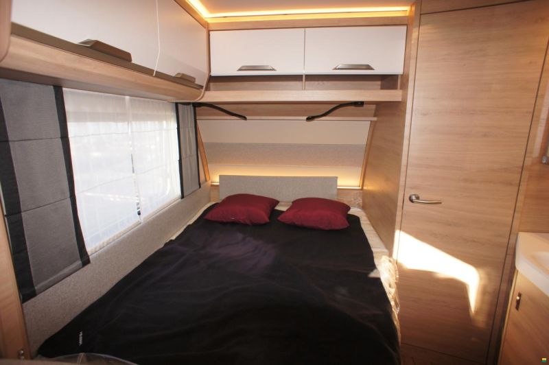 Knaus Südwind 540 FDK Black Selection