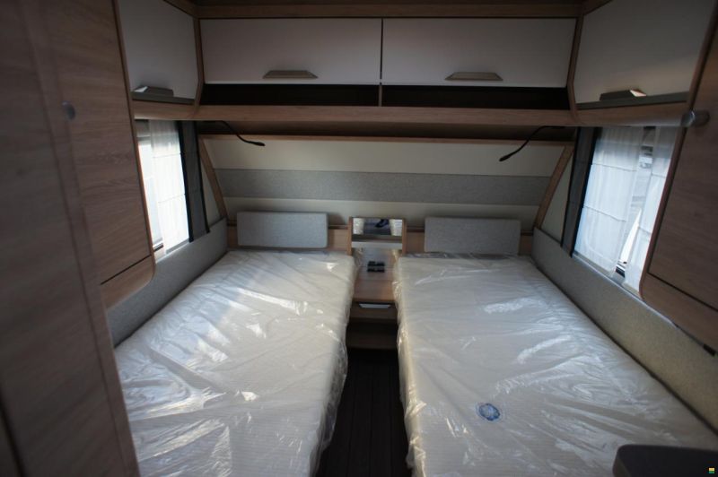 Knaus Südwind 460 EU Black Selection