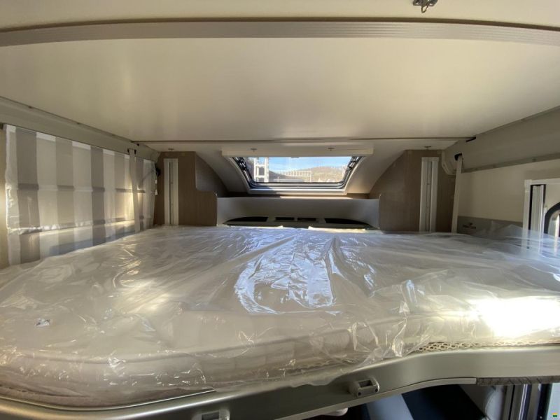 Roller Team Zefiro 266TL, Ford 165PS Automat