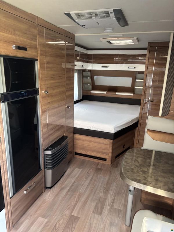 Knaus Tabbert Paris 685 Noir