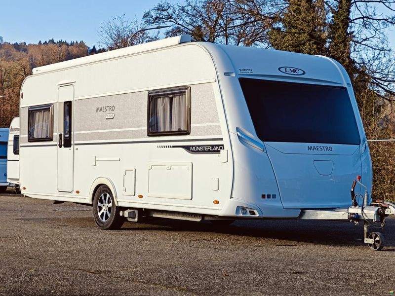 LMC MAESTRO 560E Längsbetten
