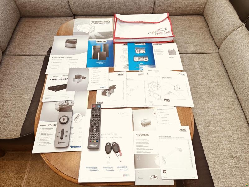 LMC MAESTRO 560E Längsbetten