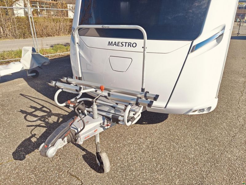 LMC MAESTRO 560E Längsbetten