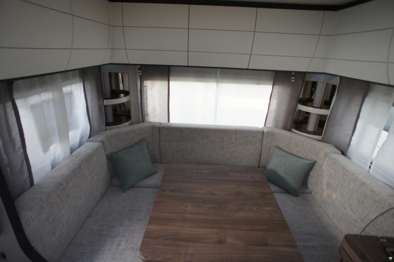 Hobby Excellent Edition 460 UFe