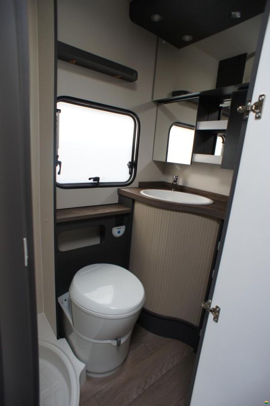 Hobby Excellent Edition 545 KMF