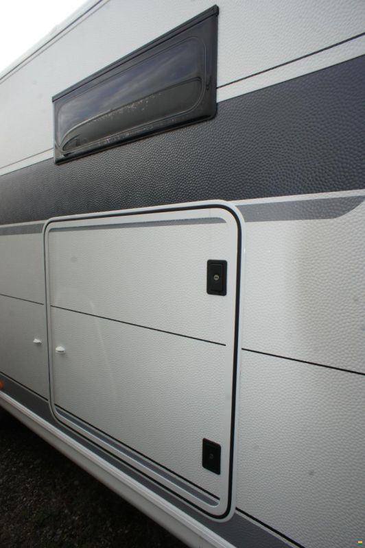 Hobby Excellent Edition 545 KMF