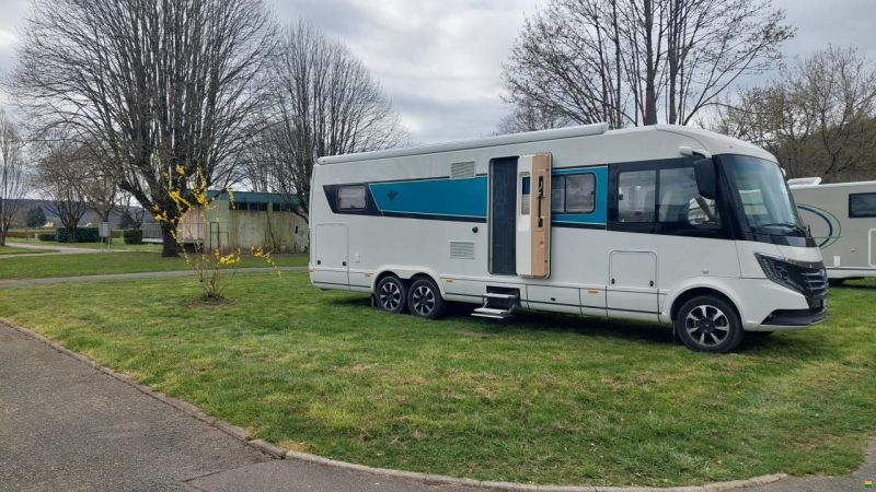 Niesmann-Bischoff ARTO 88 EK