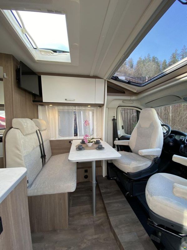 Carado V337 Pro+ Citroen Jumper 140PS Automat