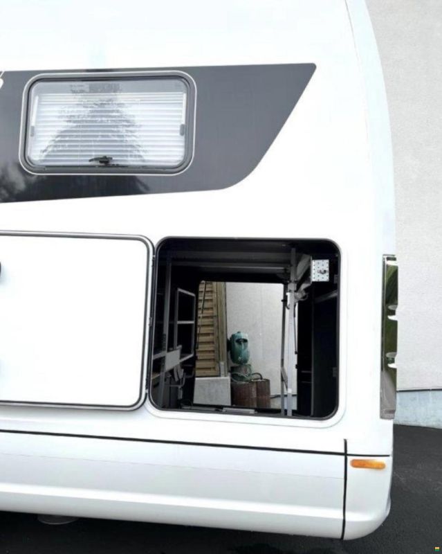 Niesmann-Bischoff Arto 76 LE