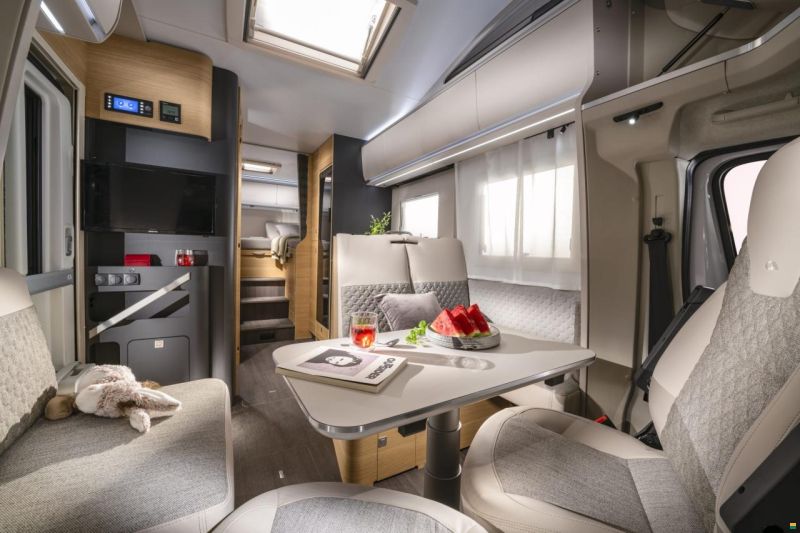 Adria CORAL XL 660 SL