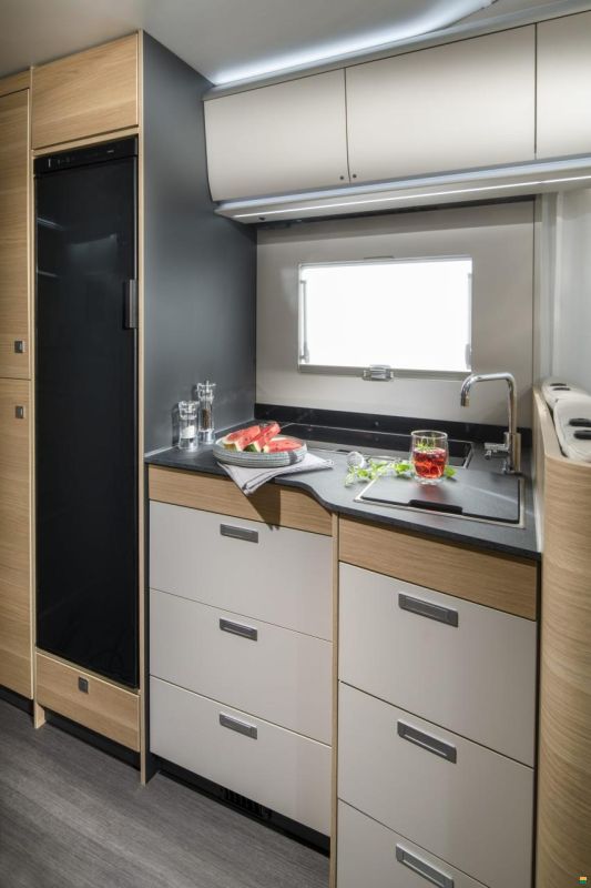 Adria CORAL XL 660 SL