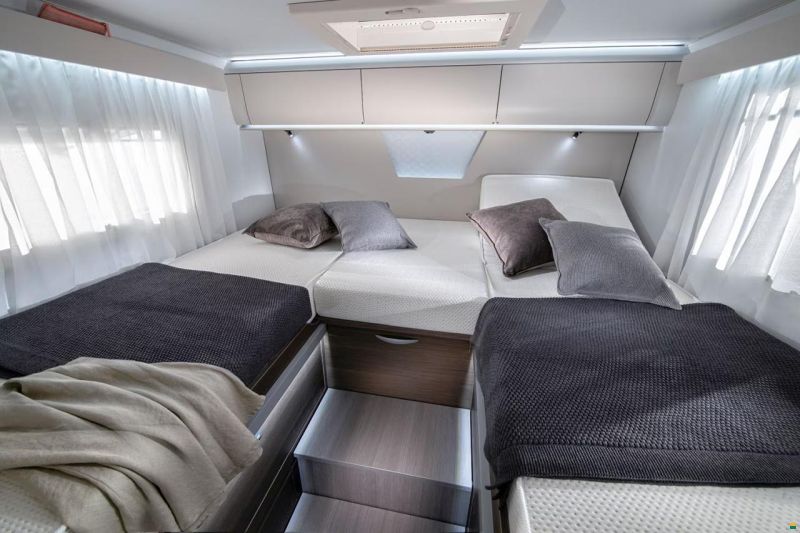 Adria MB MATRIX SUPREME 670 SL