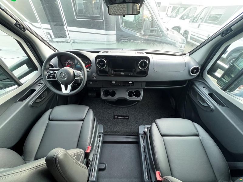 Adria MB MATRIX SUPREME 670 SL