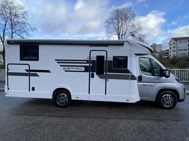 Roller Team Zefiro 287 TL, Fiat 2.2MJ 140PS Automat