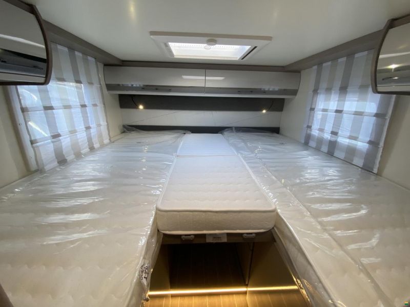 Roller Team Zefiro 287 TL, Fiat 2.2MJ 140PS Automat