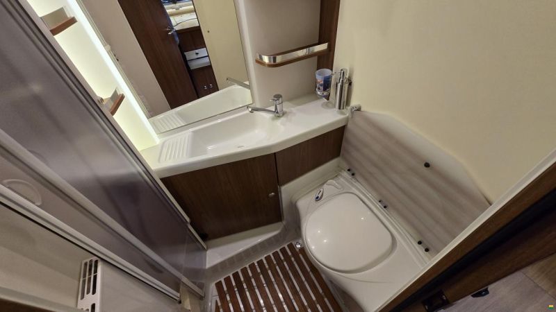 Eura Mobil "Integra Line" IL 690HB