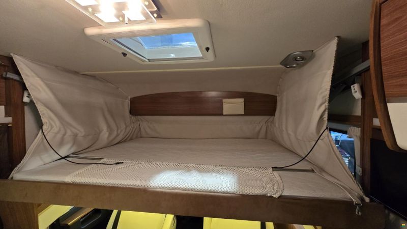 Eura Mobil "Integra Line" IL 690HB