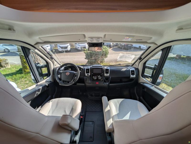 B&uuml;rstner Delfin T732