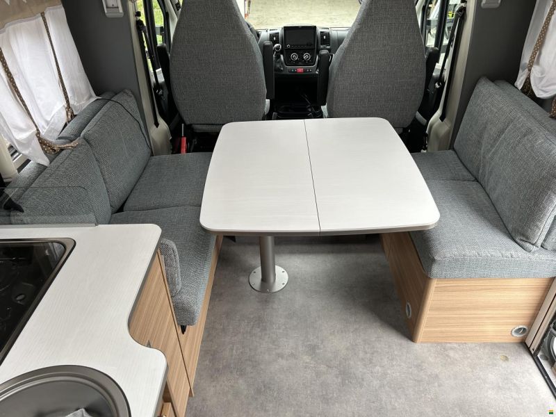 Dethleffs Just 90 7052EBL