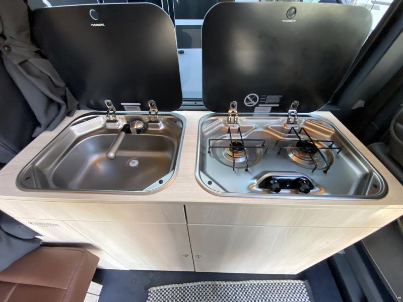 Volkswagen Custom Bus, T6 2.0TDI 199PS DSG 4M