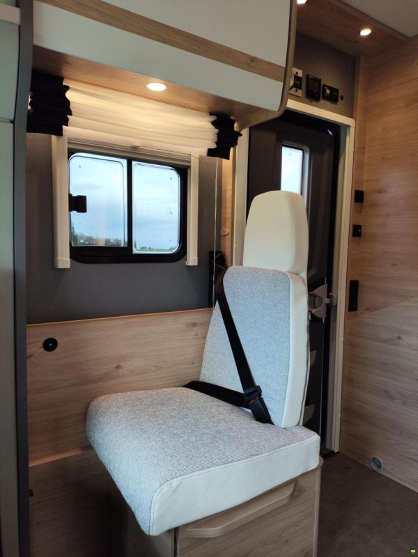 Dethleffs Just Camp Active T 7052 EBL