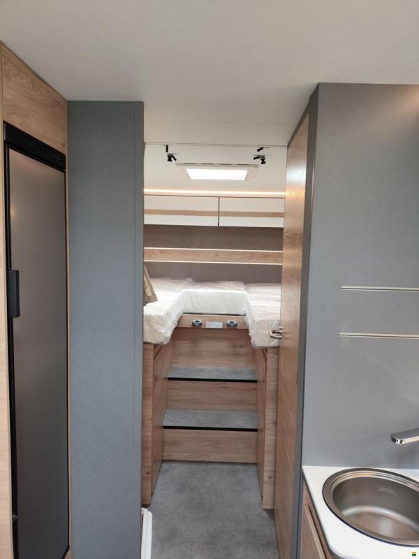 Dethleffs Just Camp Active T 7052 EBL