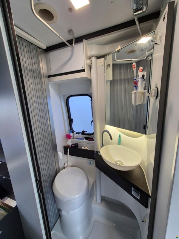 Adria 640 SGX supreme