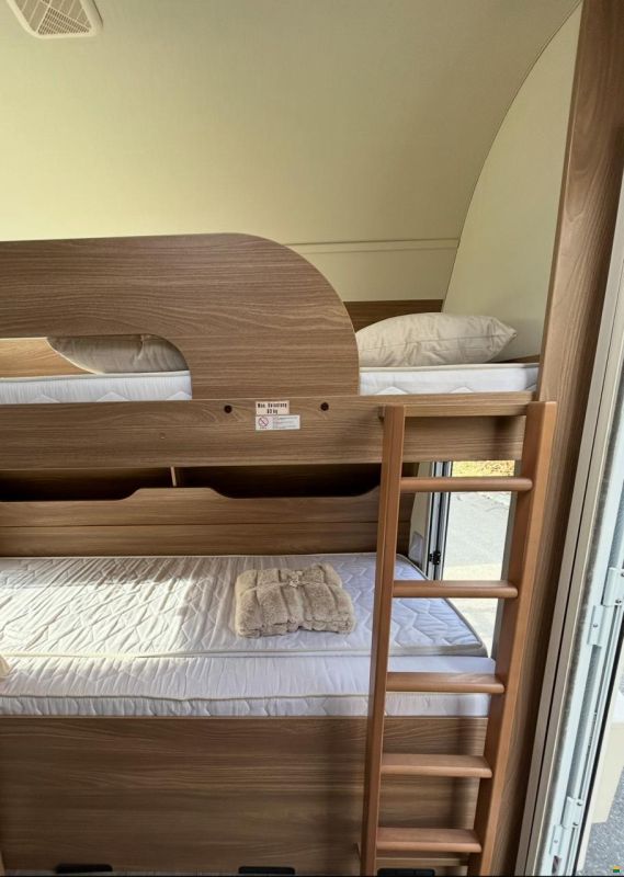 Bürstner Premio Plus 440