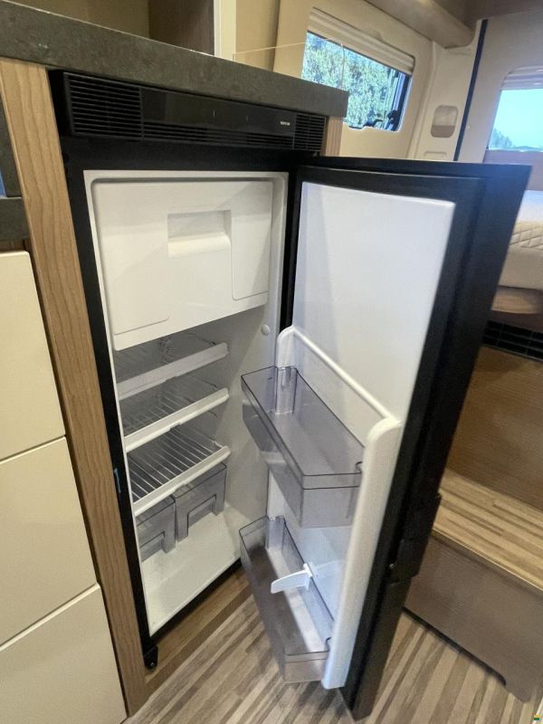 Malibu Charming Van 600 DB-K