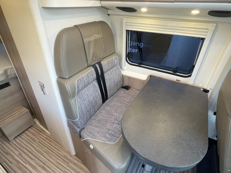 Malibu Charming Van 600 DB-K