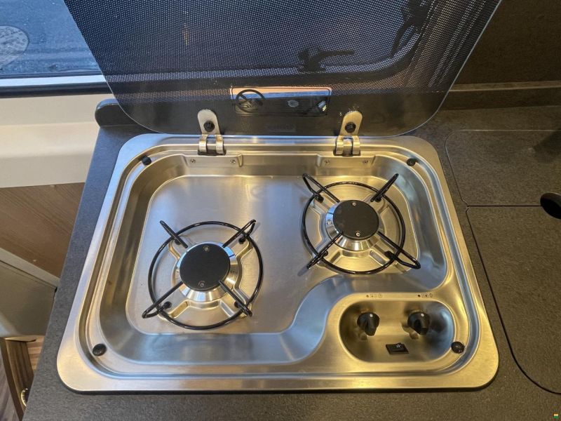 Malibu Charming Van 600 DB-K